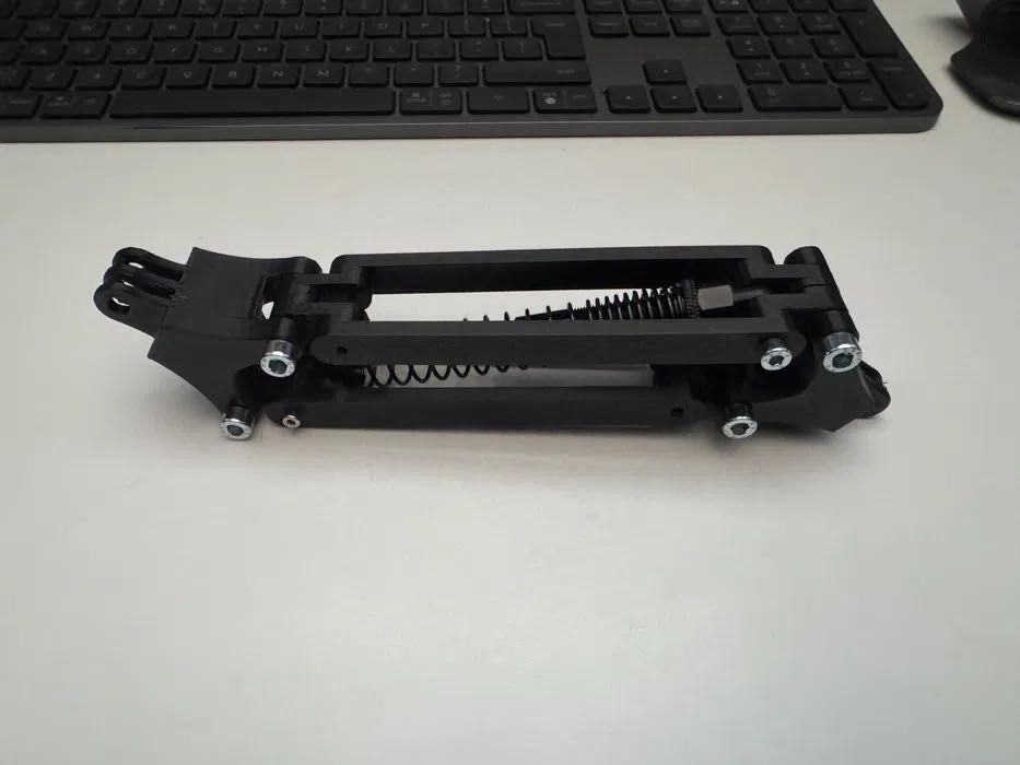Stabilizator do kamer sportowych druk 3D