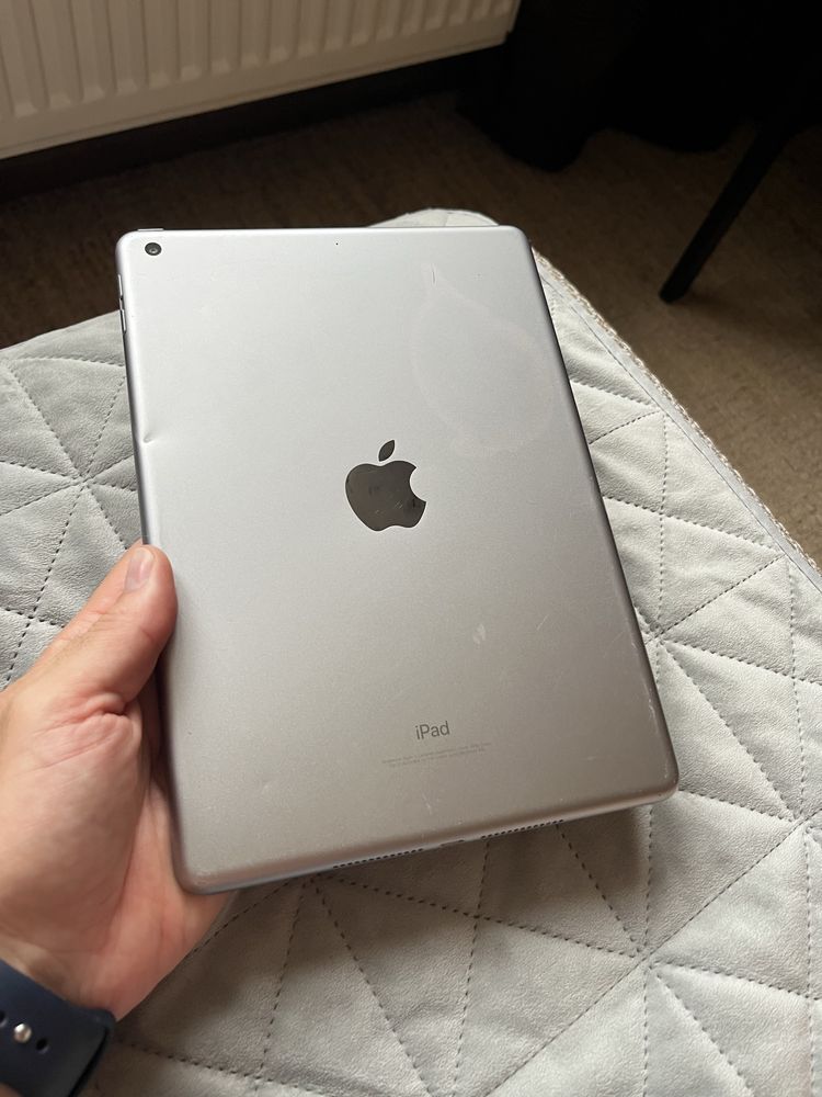 Apple iPad 6 покоління 32Gb модель А1893 АКБ 91%