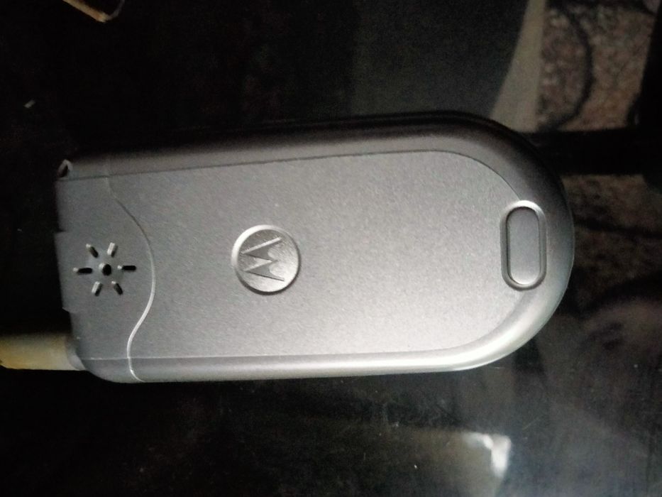 Продам телефон моторола