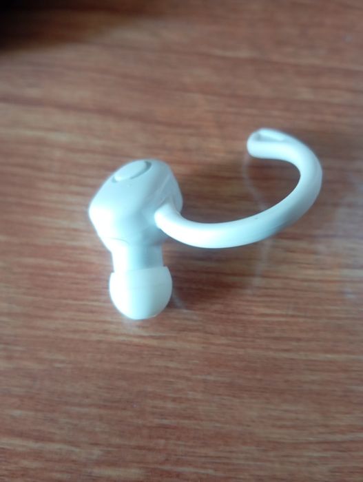 Блюуз навушник .