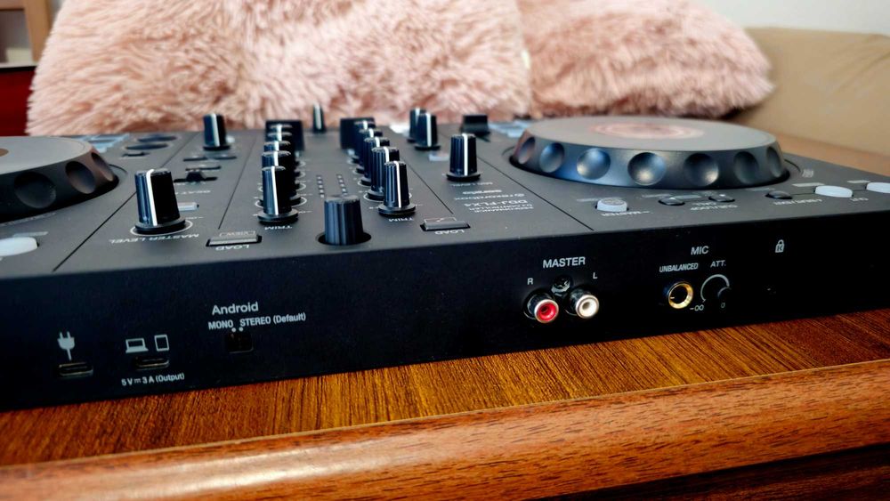 Pioneer DDJ FLX4 prawie nowy, na gwarancji