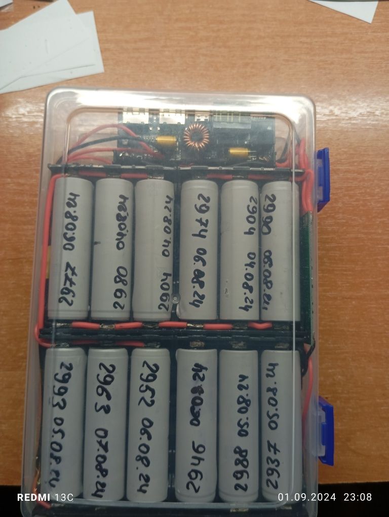 Мини зарядная станция, power bank in 100w/out 140(100+20+20). Корпус