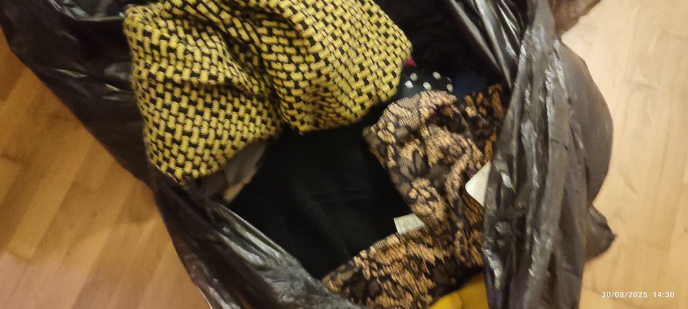 Roupa de Senhora,  usada diversa