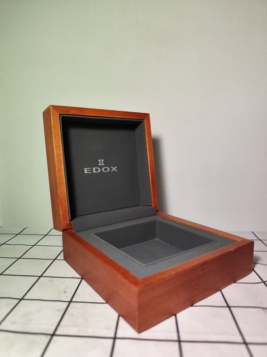 Edox Швейцарський годинник