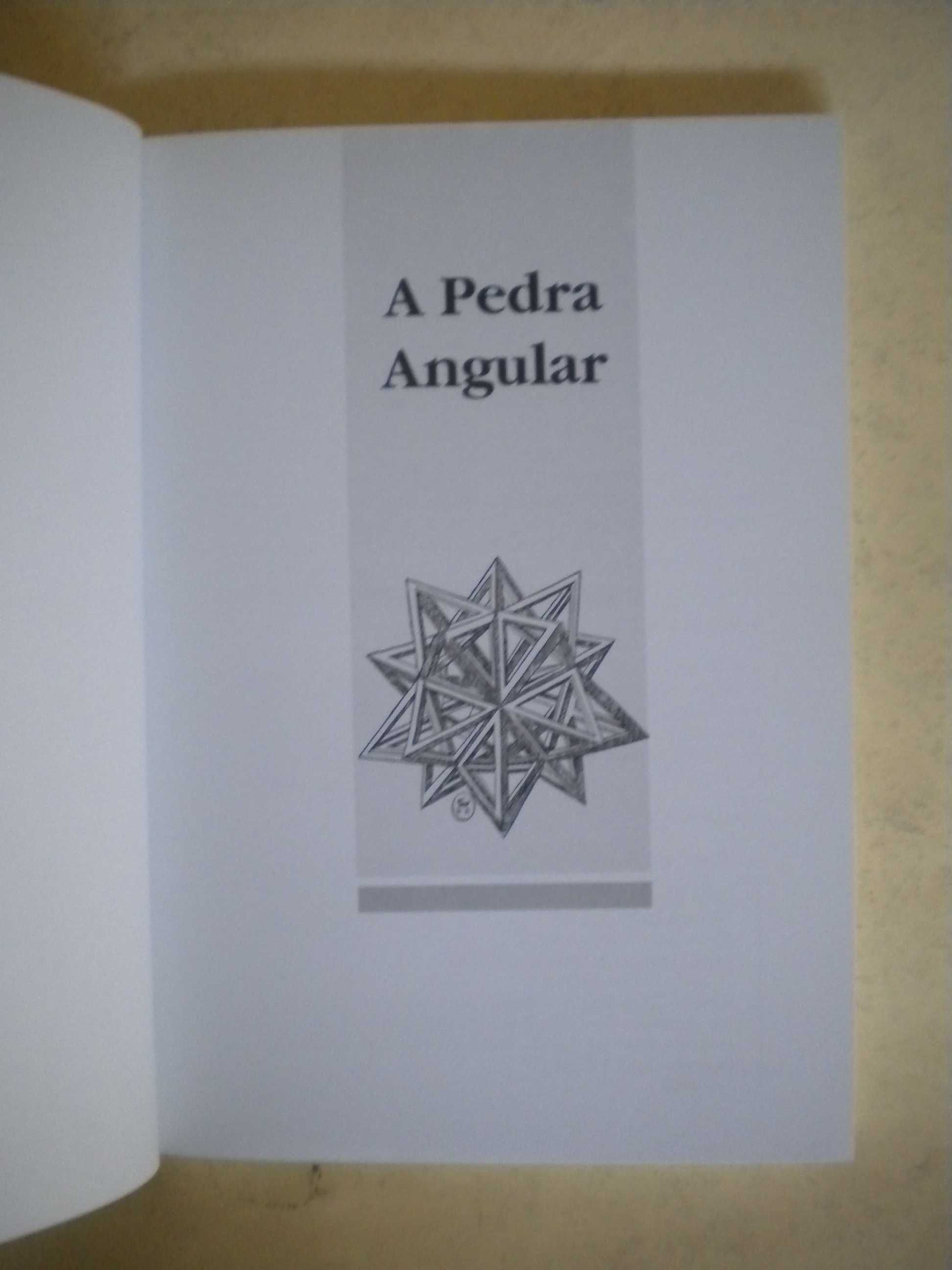 A Pedra Angular
de Victor Ferreira