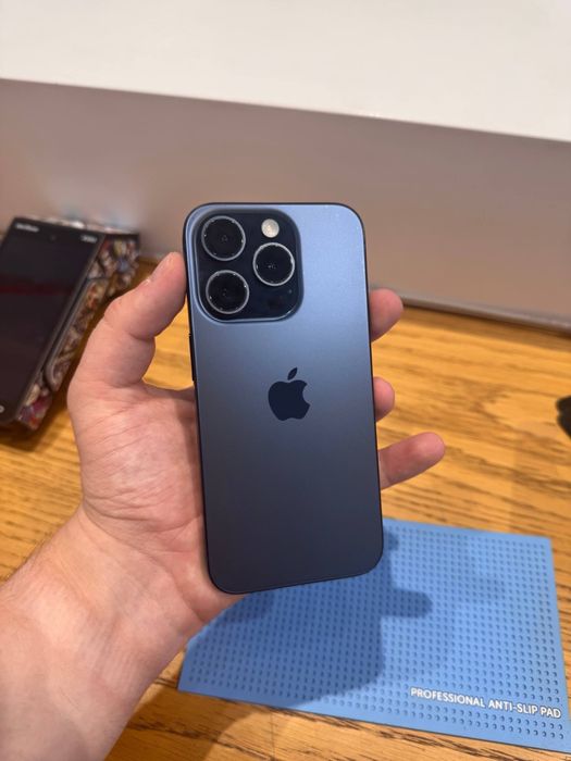 Б/У iPhone 15 Pro 128GB Blue Titanium - Оплата частинами