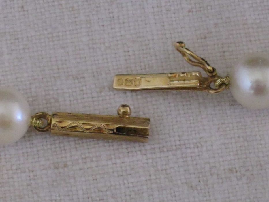 Colar de Perolas Cultura Mar 9mm C/Fecho em Ouro 19,2kts