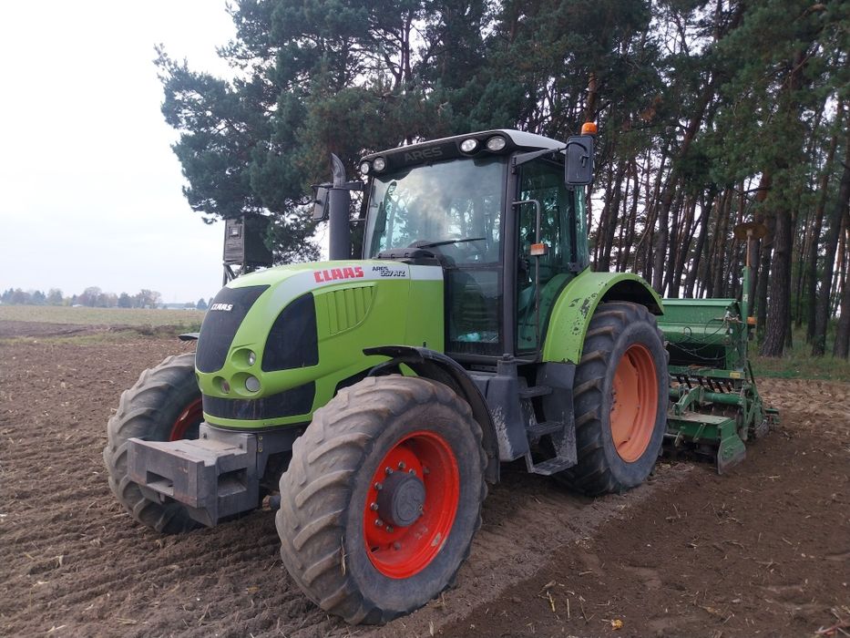 Claas ares 657 ATZ (Massey ferguson/renault 697)