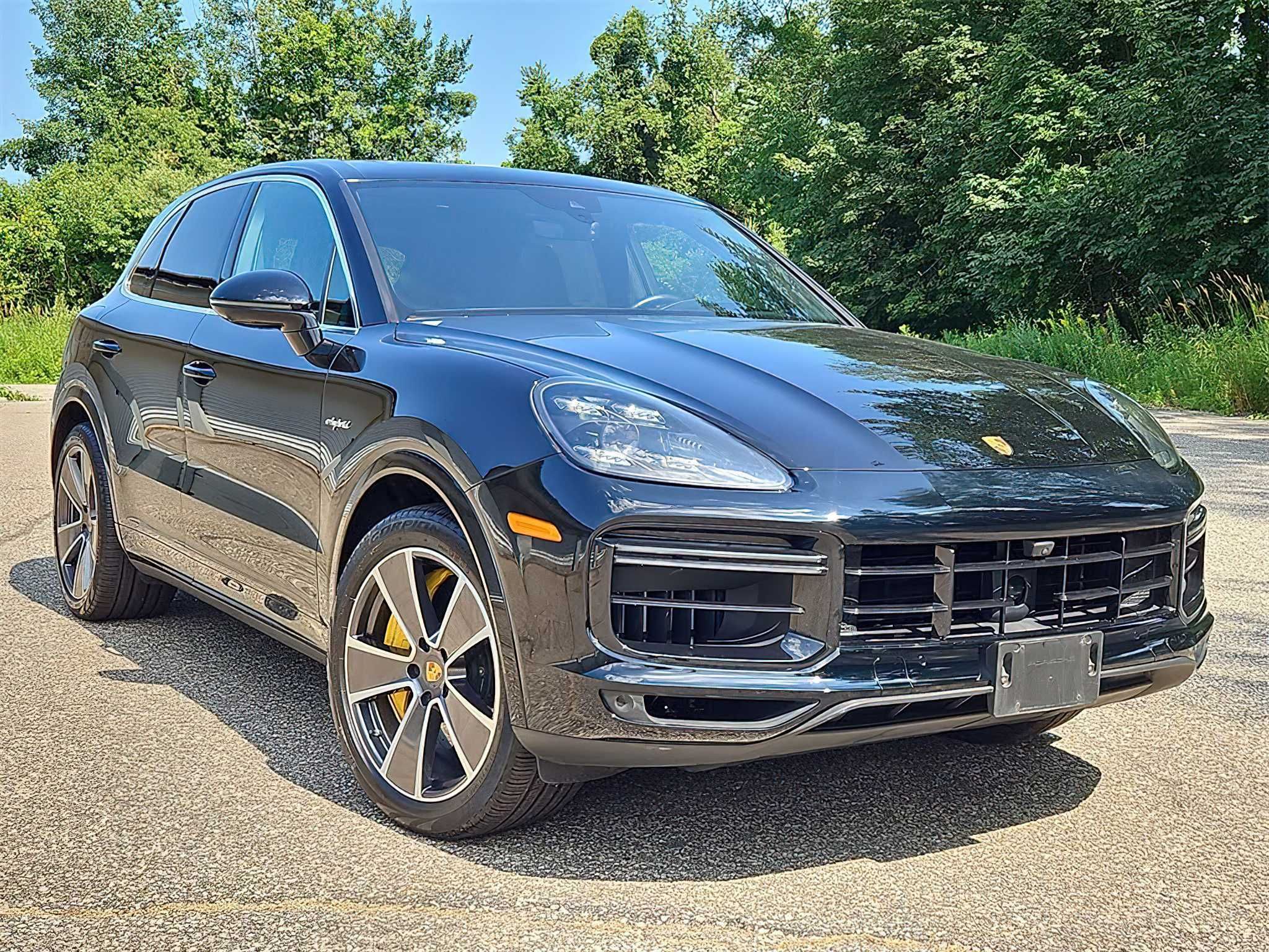 Porsche Cayenne Hybrid E-Hybrid      2020