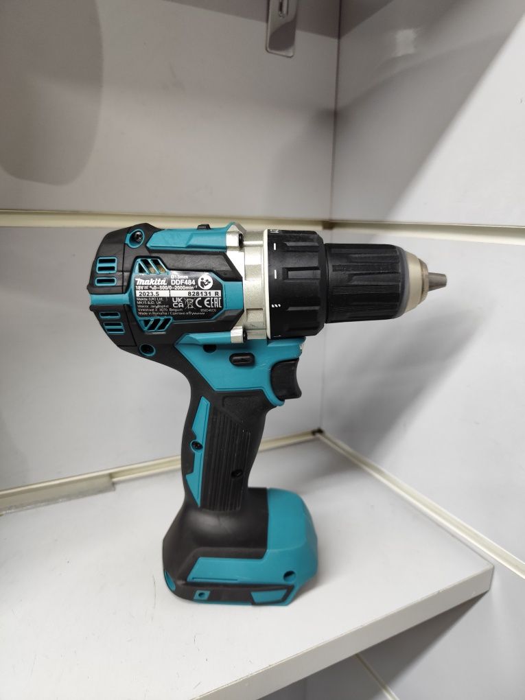 Makita DDF 484 безщітковий акумуляторний шуруповерт Макіта
