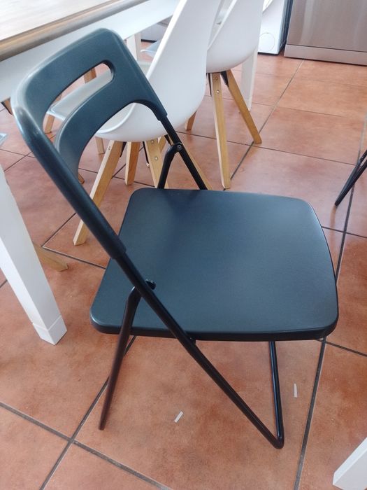 Conjunto Mesa Extensível + 4 Cadeiras