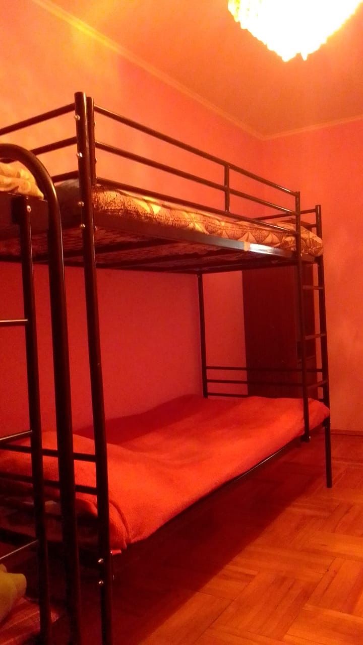 Кровать металлическая двухярусная 2*0,80 м