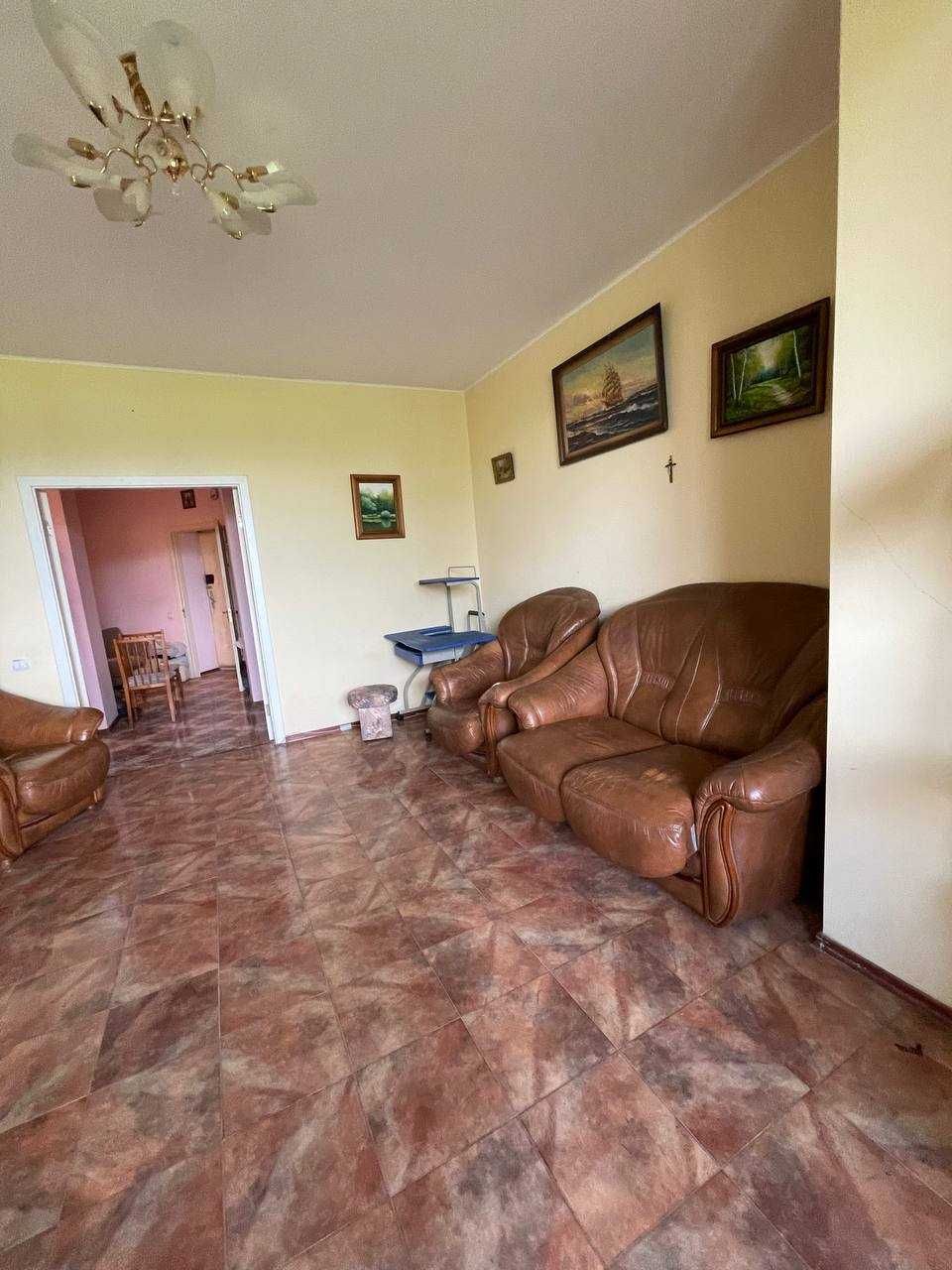 Продам 3 к квартиру 93 кв.м. на Титова/Строителей/Суворова/Аполло/Поля