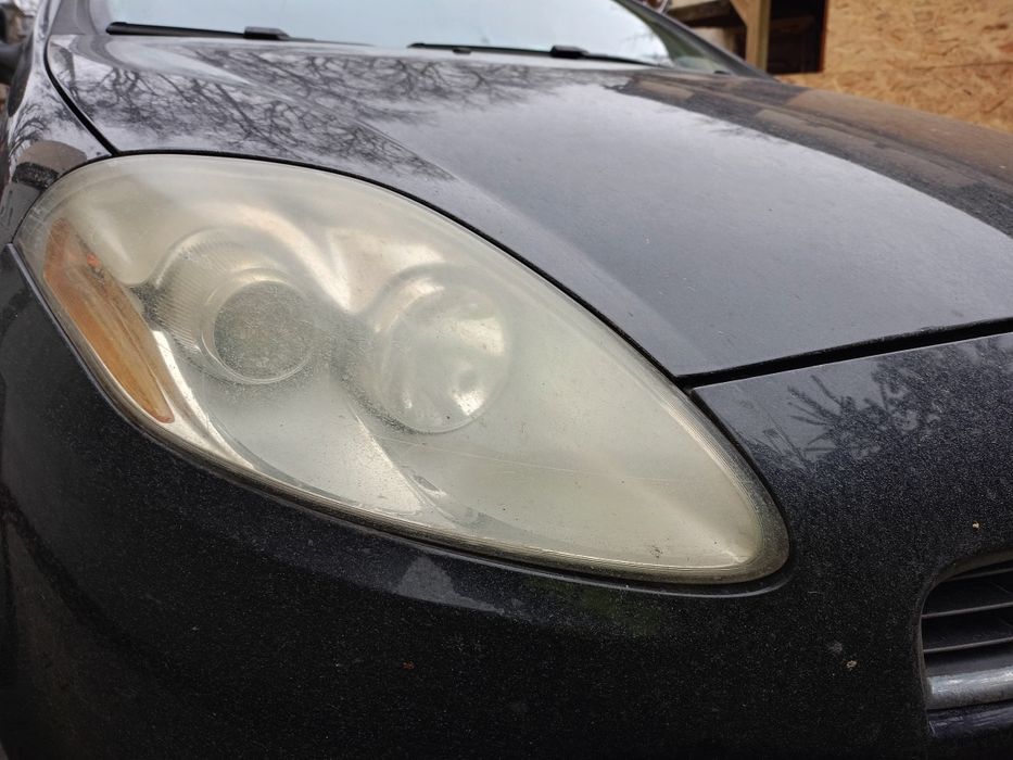 Polerowanie kloszy lamp samochodowych