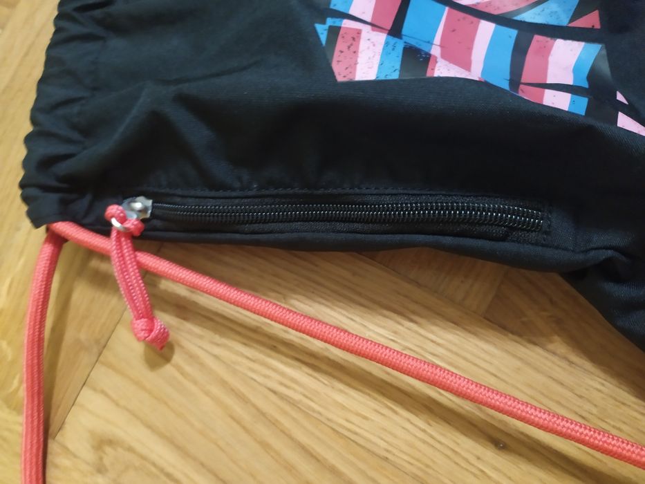 Стильна спортивна сумка NIKE ОРИГІНАЛ.