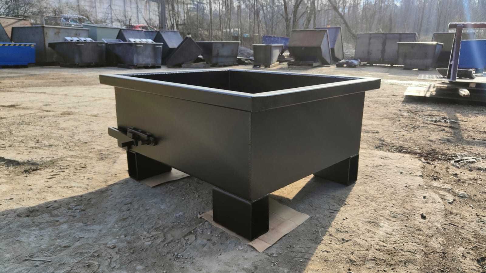 Niski pojemnik na zendre, pod maszyny CNC i nie tylko 250 L