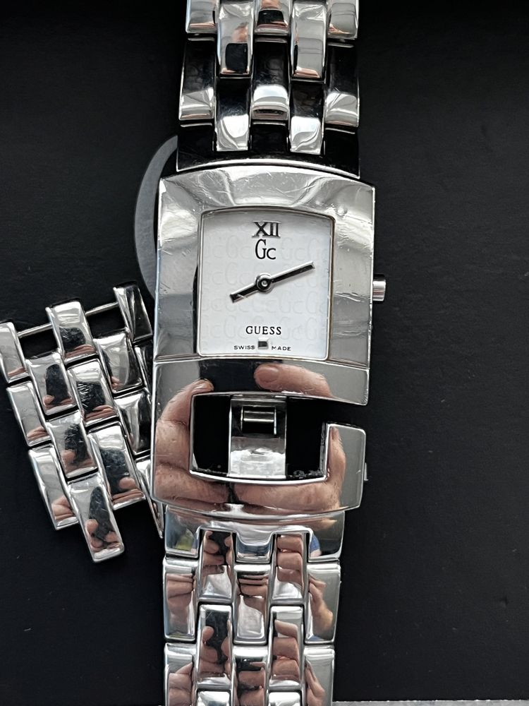 Zegarek damski Guess swiss made