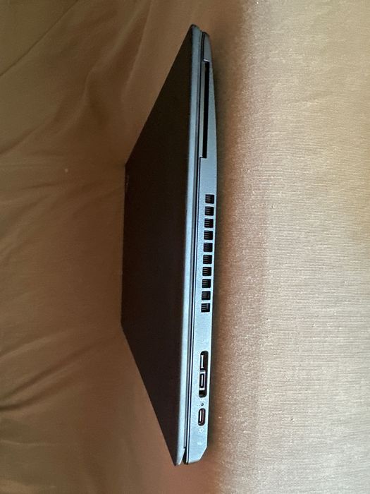 Portátil Lenovo ThinkPad 15.6’