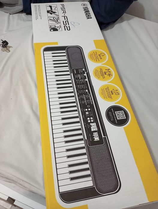 Teclado Portátil Yamaha PSR F52 usado apenas 3 vezes