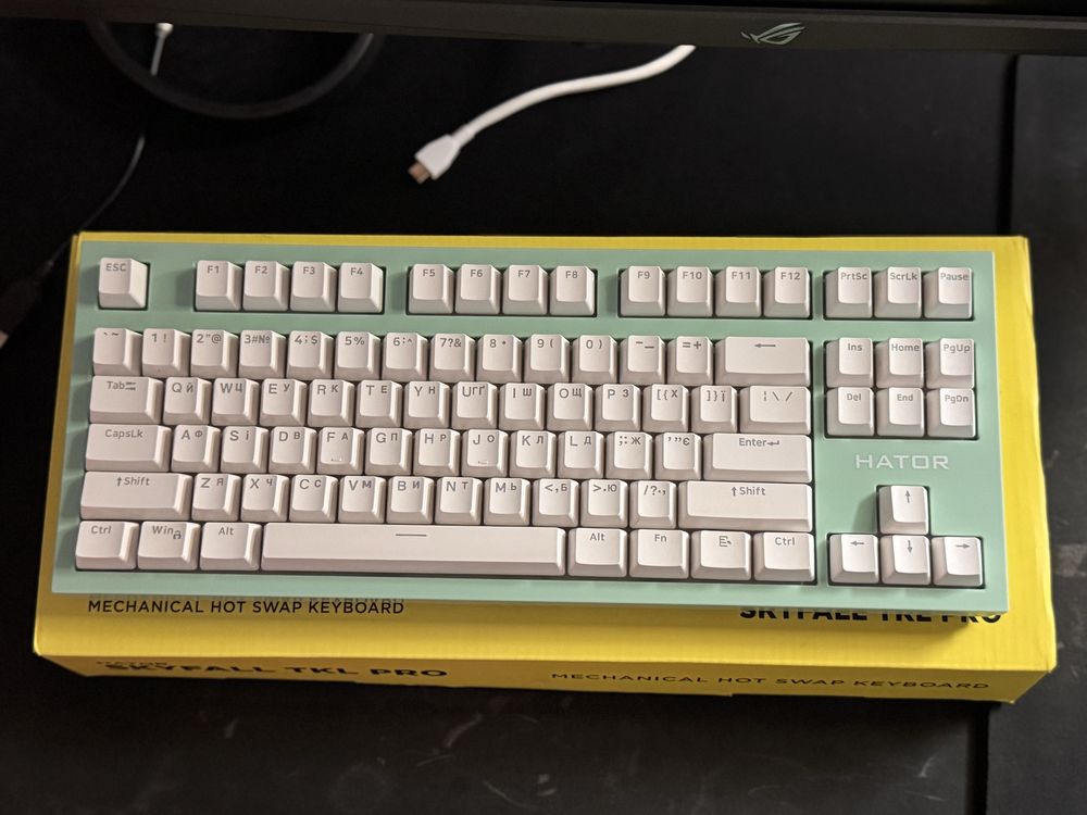 Клавіатура Hator Skyfall TKL Pro - ІДЕАЛЬНИЙ СТАН !