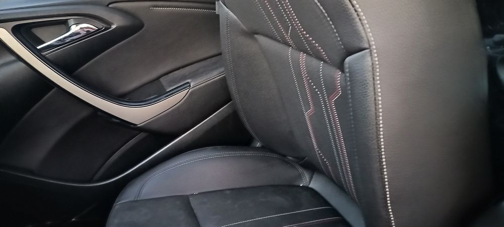 Opel Astra J na części kolor z 176