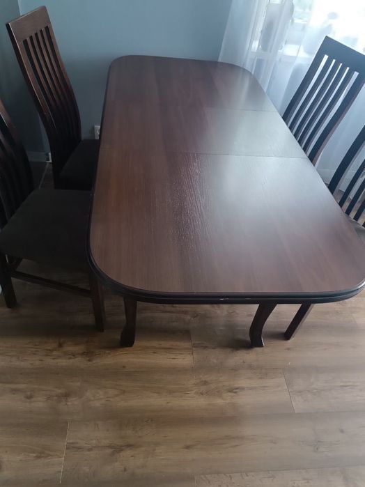 Drewniany stół rozkładany + krzesła