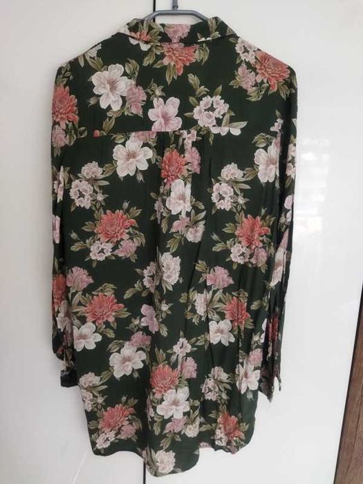 Koszula bluzka damska Reserved w kwiaty. Piękna zieleń. Rozmiar 38