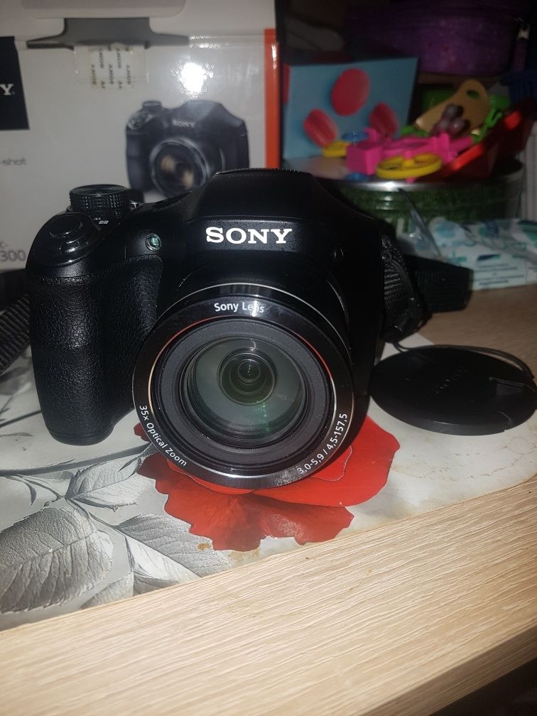 Aparat Sony DSC - H300 - 35 × zoom