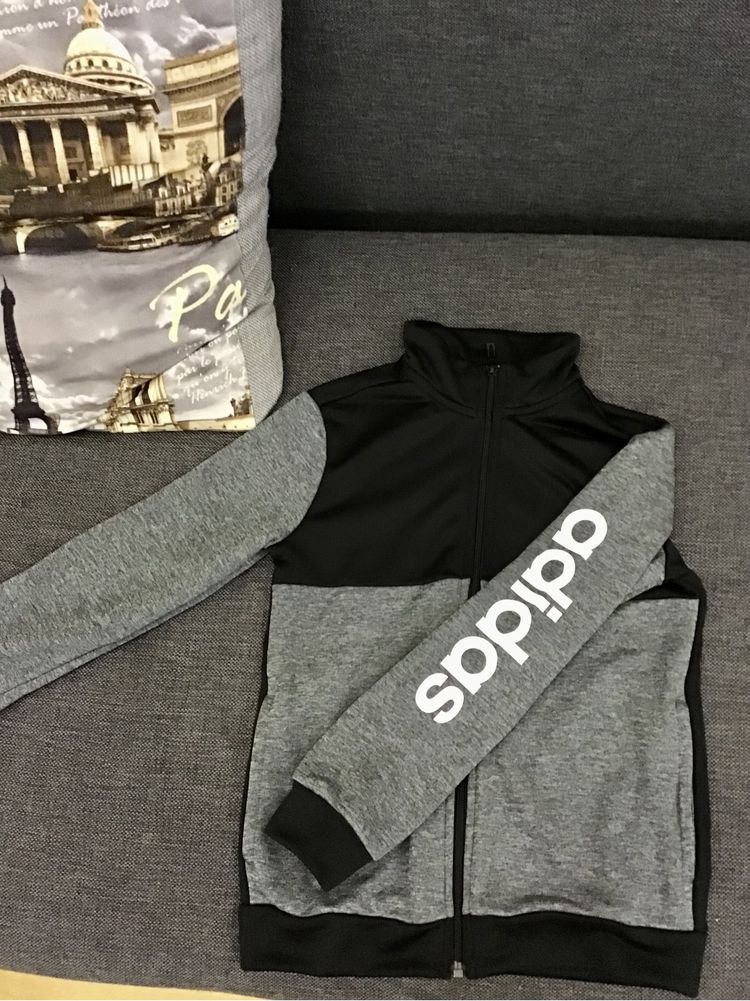 Кофта спортивна adidas 8-10 р