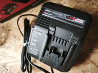 Ładowarka do baterii EINHEL Power X Charge 2,5 i 4 Ah