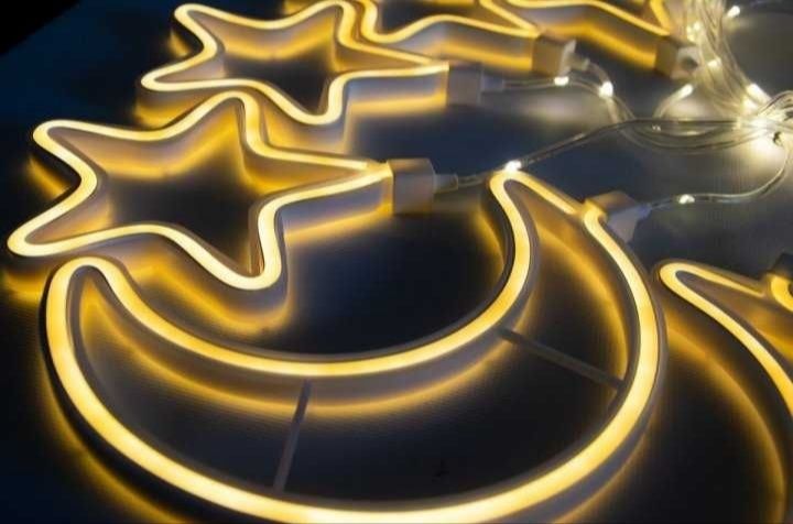 Гірлянда штора неонова Місяць і зірки 150led  Вулична