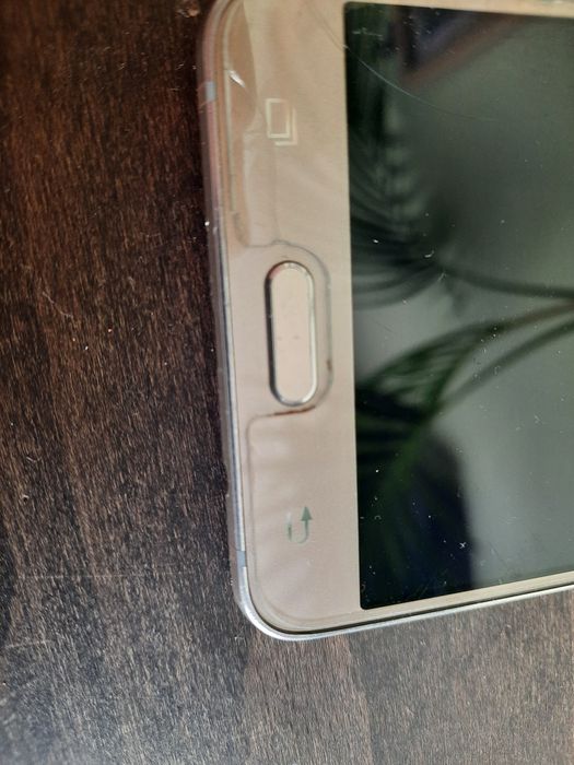 Телефон Samsung на 2 картки