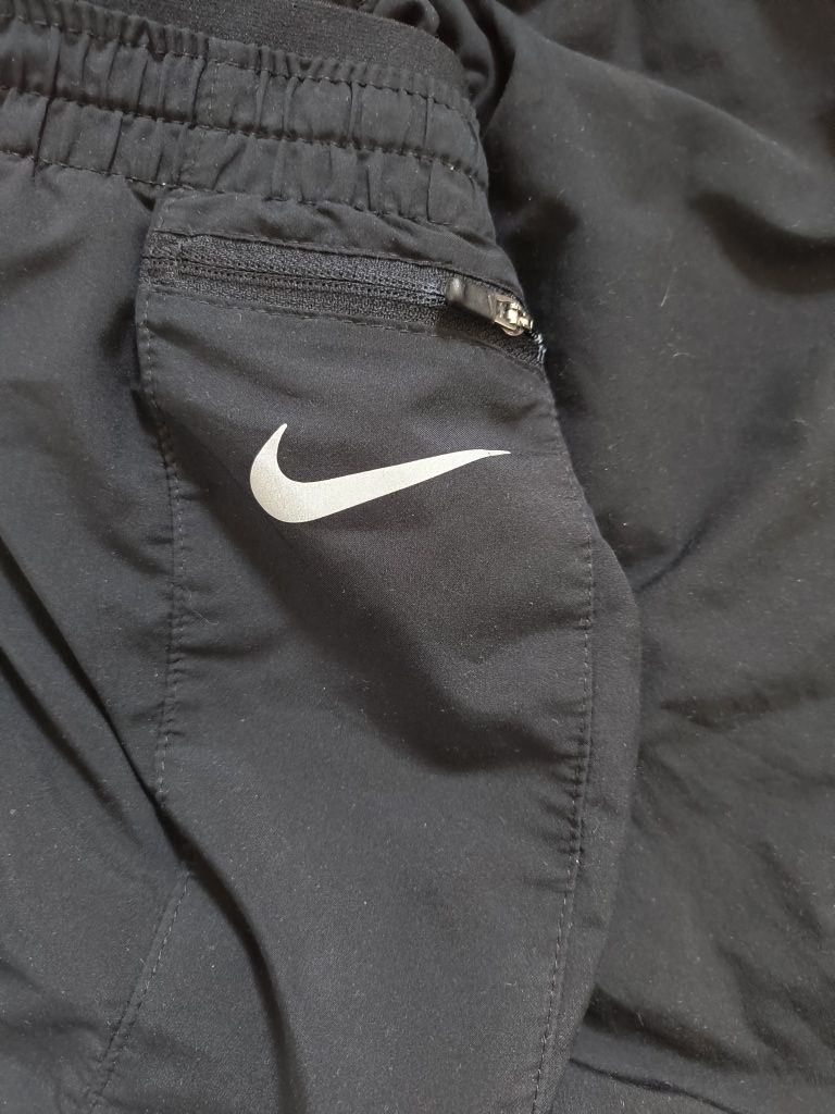 Spodenki biegowe Nike 2w1 Tempo S damskie bieganie treningowe