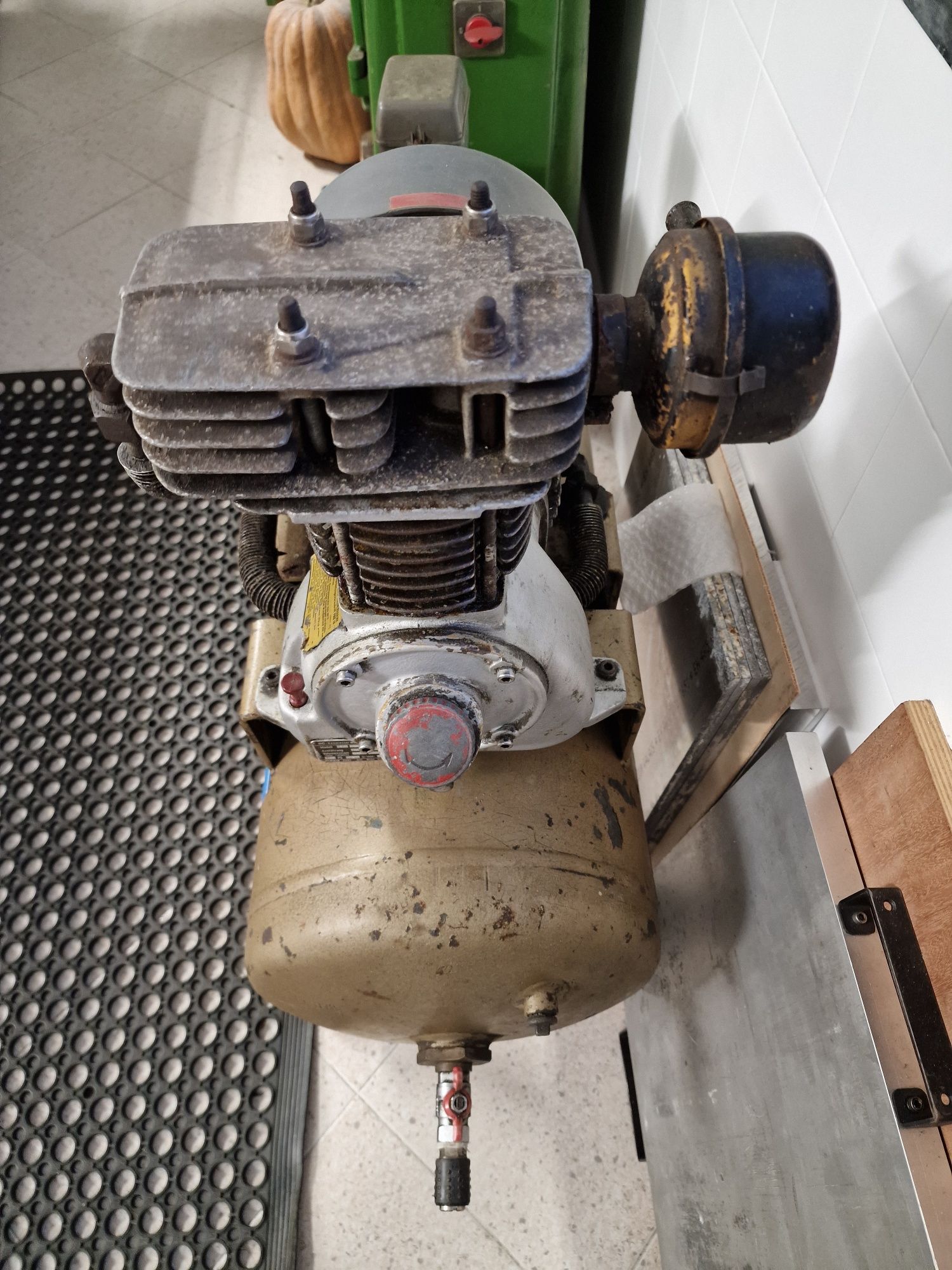 Compressor Mahle Germany 90 lts. 10bar