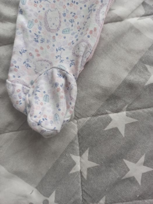 Pajac/śpiochy bawełniane w jeżyki rozm. 86