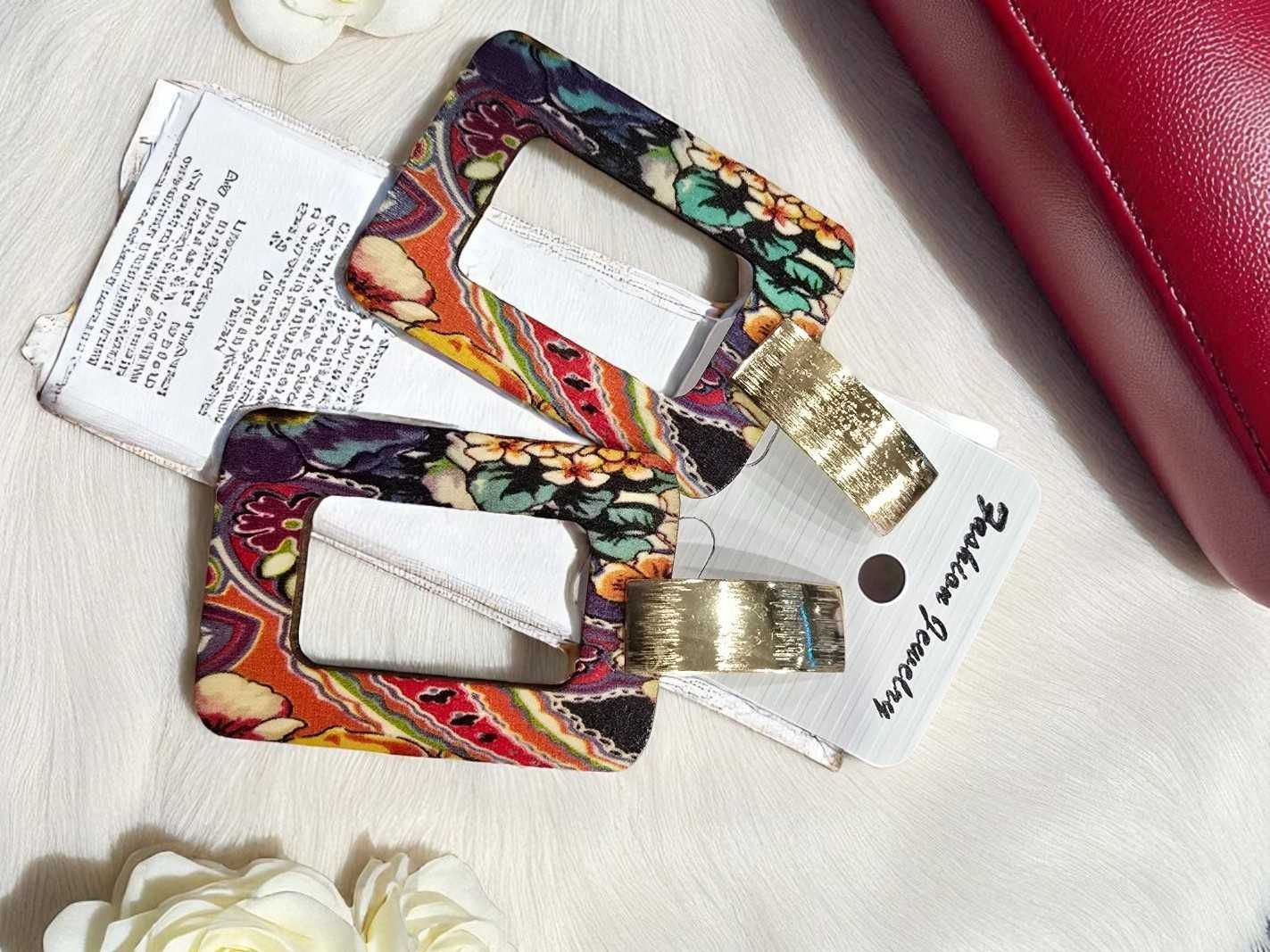 Cudowne Kolczyki Boho – Ręcznie Malowane Mandale na Drewnie