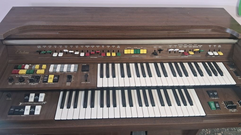 Орган Yamaha Electone C35