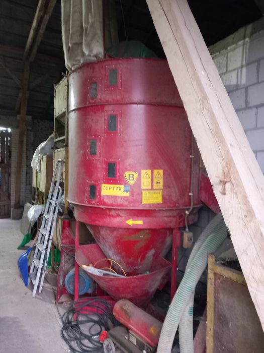 Mieszalnik pasz 2 tonowy