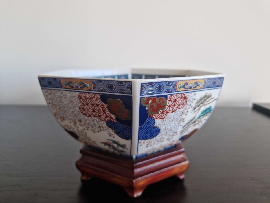 Tigela em Porcelana Japonesa