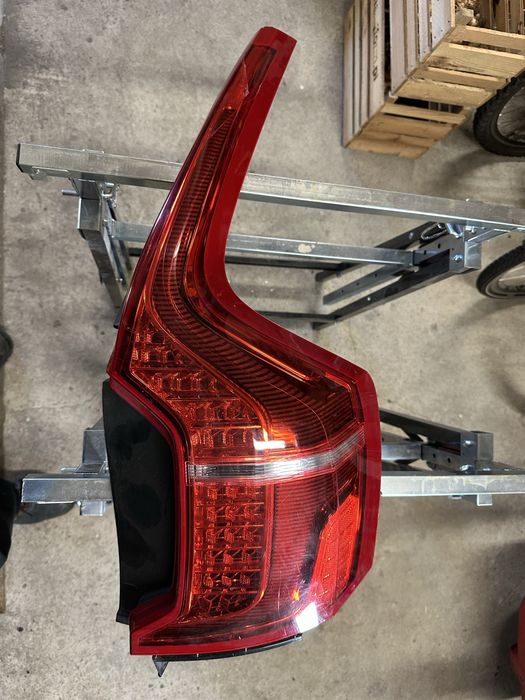 Lampa volvo xc90