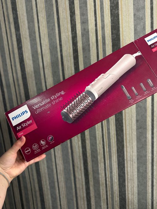 Фен-щетка Philips BHA735/00