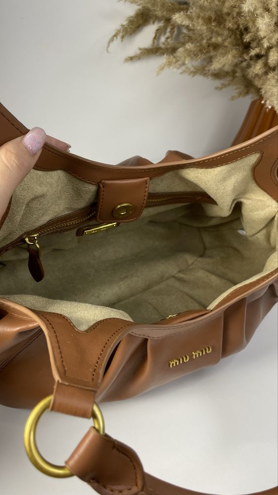 Сумка  Miu Miu Неперевершена шкіряна красуня