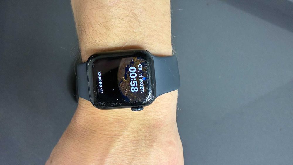 Продам Apple Watch SE 2 (40 мм, Midnight) – б/у