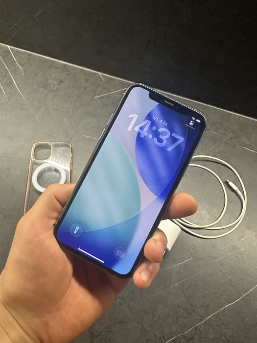 iPhone 11 Pro - 256gb - biały - stan dobry - kabel i etui gratis