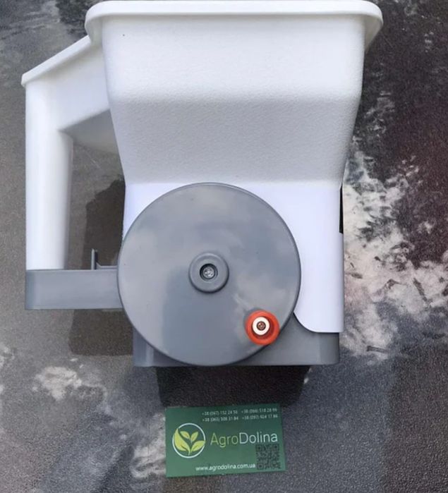 Ручная сеялка, садовая, 3 л., WHITE LINE, WL-SE102