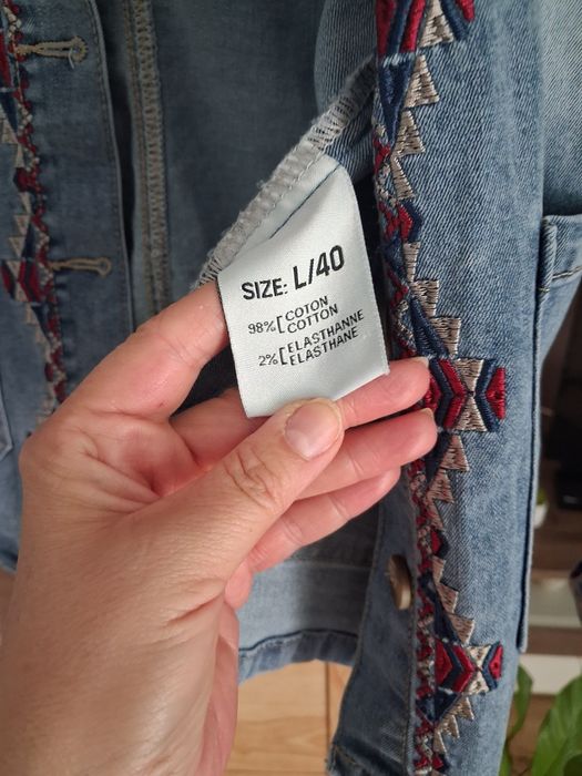 Kurteczka dżinsowe z haftem