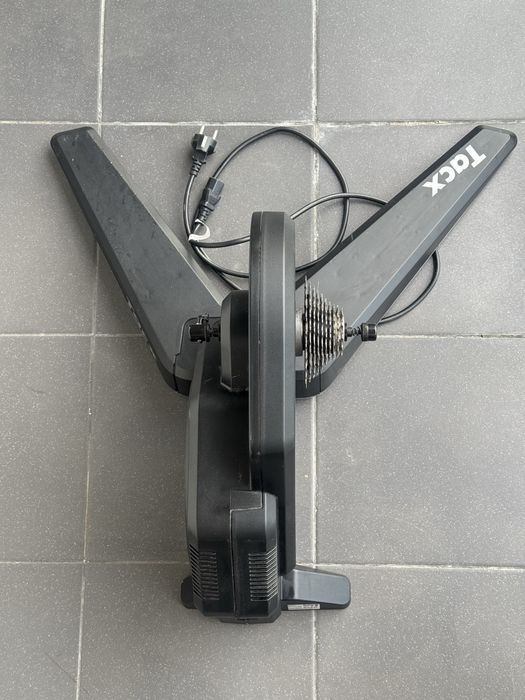 Велотренажер TACX FLUX S Smart