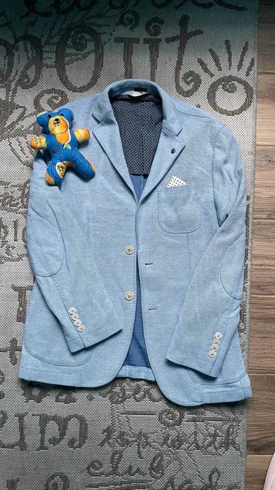 Піджак бренду Massimo Dutti