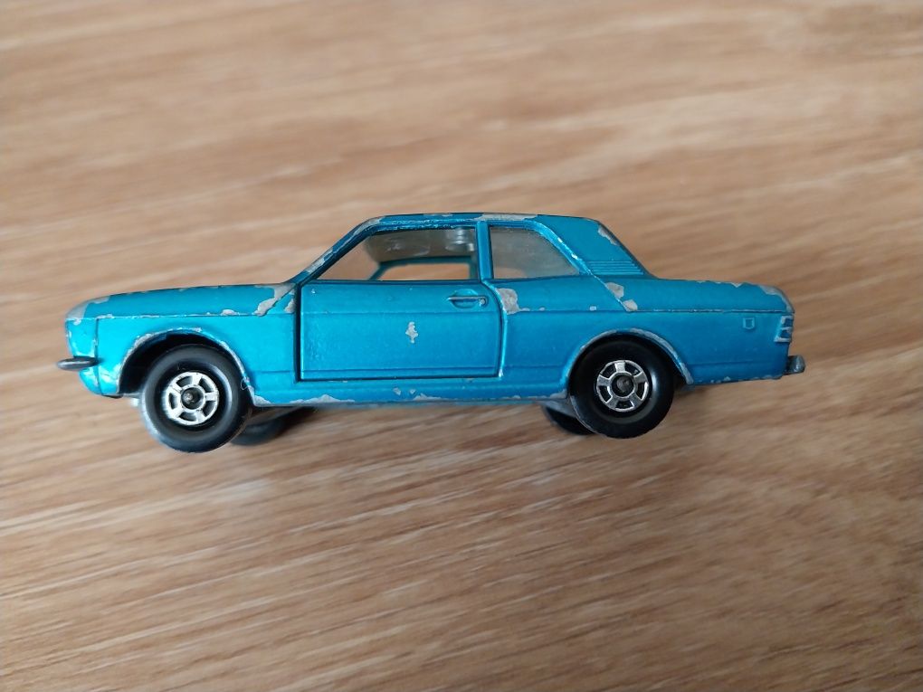 Miniatura antiga Lesney Ford Cortina