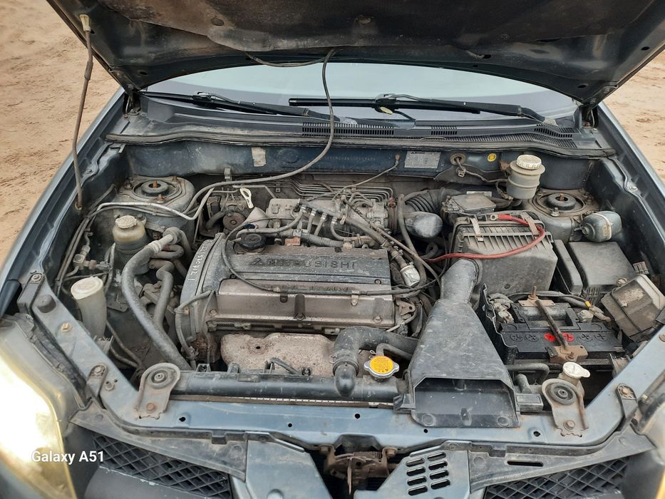 В продаже Mitsubishi autlender 2003 года.  На 4 газу .На полнейшем ход